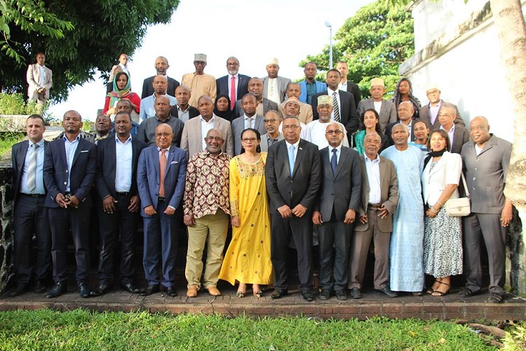 image Commission mixte Comores-Maurice / Le comité national reçu à Beit-salam avant le départ pour Maurice